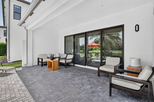 17333 Rainstream Road, Boca Raton, FL 33496