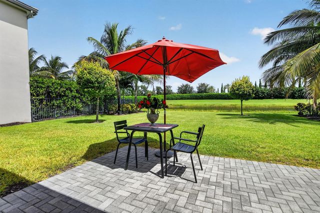 17333 Rainstream Road, Boca Raton, FL 33496