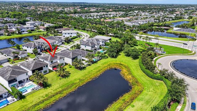 17333 Rainstream Road, Boca Raton, FL 33496