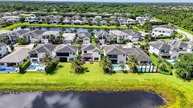17333 Rainstream Road, Boca Raton, FL 33496