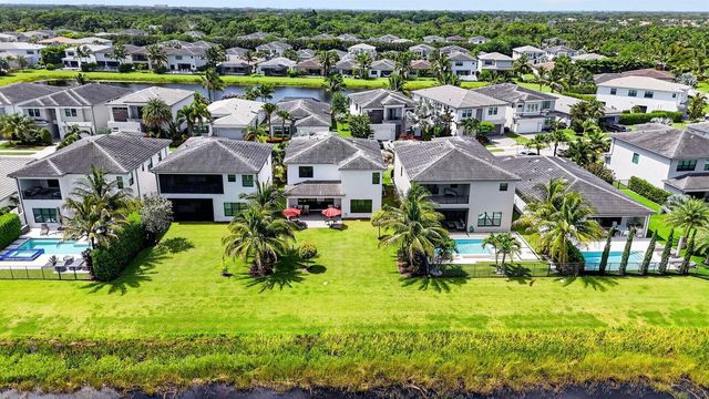 17333 Rainstream Road, Boca Raton, FL 33496