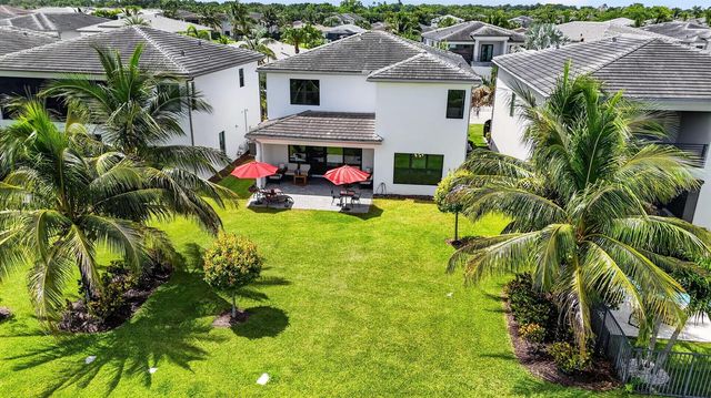 17333 Rainstream Road, Boca Raton, FL 33496