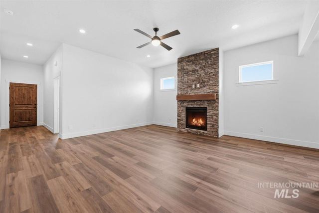 9372 S Sapper Hill Ave, Kuna, ID 83634