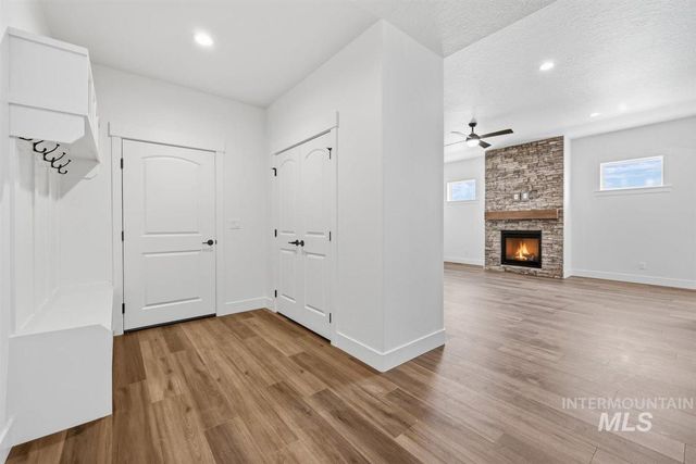 9372 S Sapper Hill Ave, Kuna, ID 83634