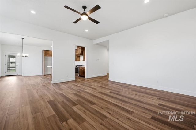 9372 S Sapper Hill Ave, Kuna, ID 83634