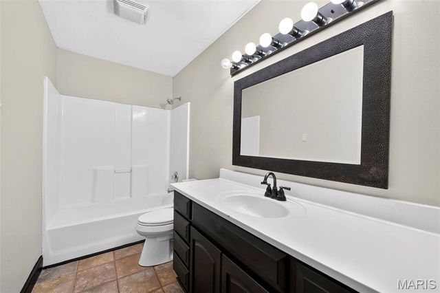 711 Montbrook Drive, O'fallon, MO 63366