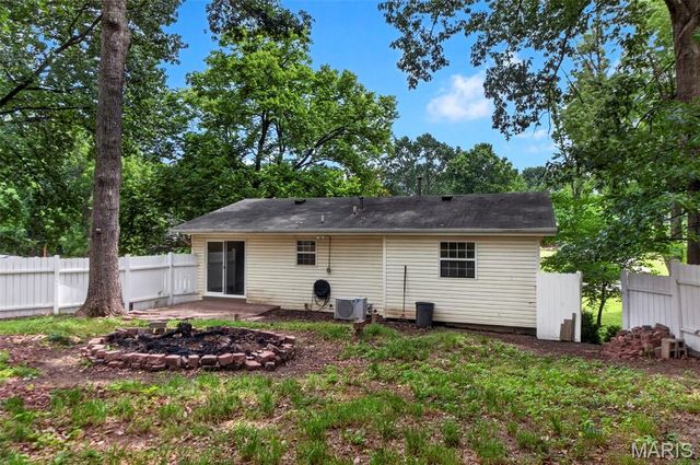 711 Montbrook Drive, O'fallon, MO 63366