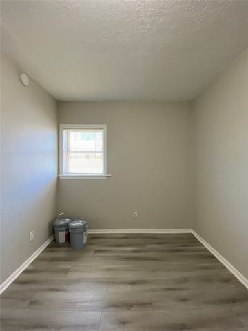 1137 26th Street, Des Moines, IA 50311