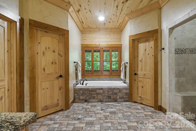 134 Hubble Way 13, Topton, NC 28781