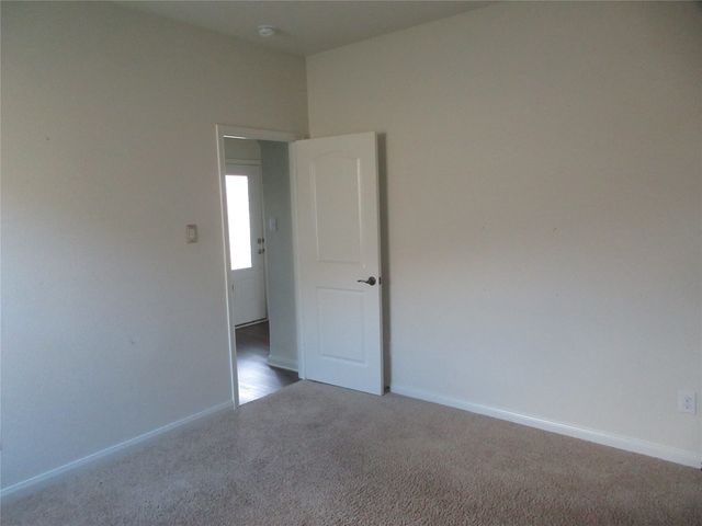 711 Milas Lane, Glenn Heights, TX 75154