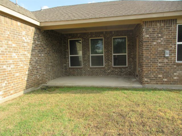 711 Milas Lane, Glenn Heights, TX 75154
