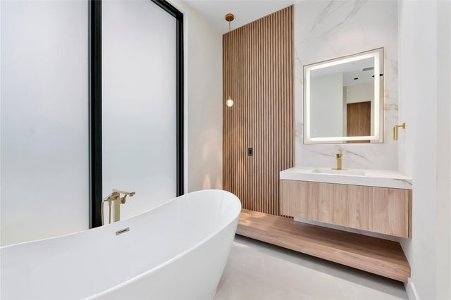 11750 NW 15th Street, Plantation, FL 33323