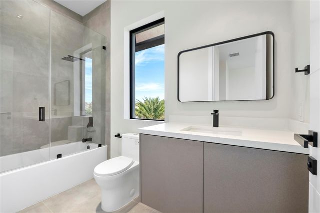 11750 NW 15th Street, Plantation, FL 33323