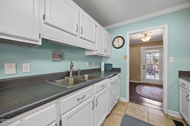 107 Estate Drive, Jacksonville, NC 28540