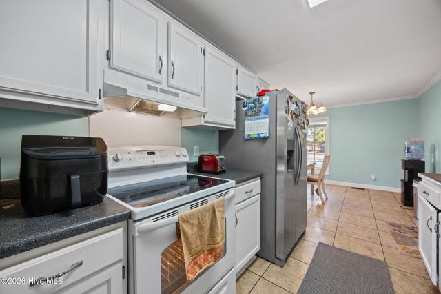 107 Estate Drive, Jacksonville, NC 28540