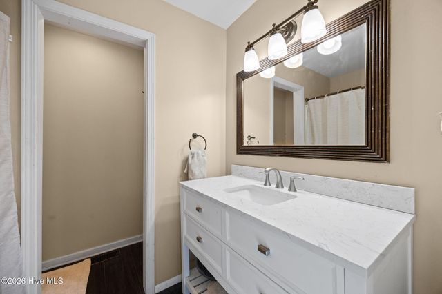 107 Estate Drive, Jacksonville, NC 28540