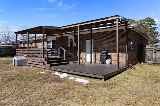 107 Estate Drive, Jacksonville, NC 28540