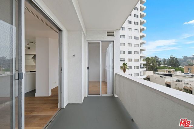 7250 Franklin Avenue 511, Los Angeles, CA 90046