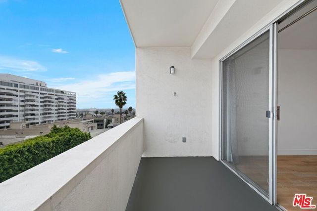 7250 Franklin Avenue 511, Los Angeles, CA 90046