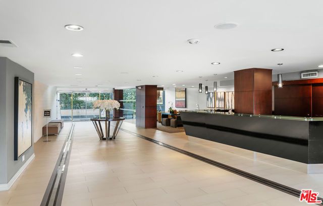 7250 Franklin Avenue 511, Los Angeles, CA 90046