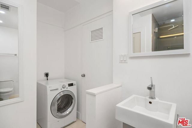 7250 Franklin Avenue 511, Los Angeles, CA 90046