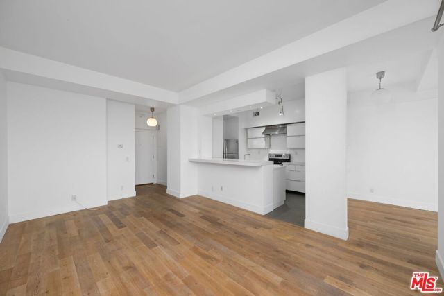 7250 Franklin Avenue 511, Los Angeles, CA 90046