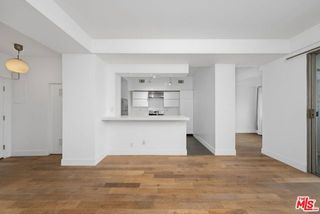 7250 Franklin Avenue 511, Los Angeles, CA 90046