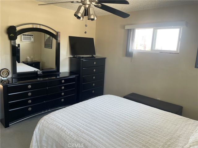 927 W 6th Street, San Pedro, CA 90731