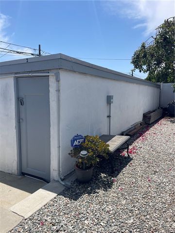 927 W 6th Street, San Pedro, CA 90731