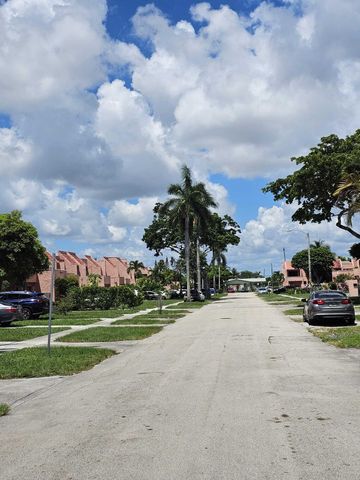 1625 NW 58TH Avenue 7, Lauderhill, FL 33313