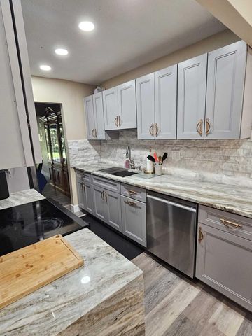 1625 NW 58TH Avenue 7, Lauderhill, FL 33313