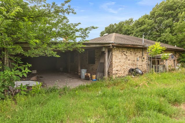 8677 S Fm 898, Whitewright, TX 75491