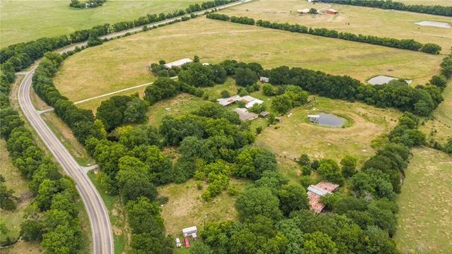8677 S Fm 898, Whitewright, TX 75491