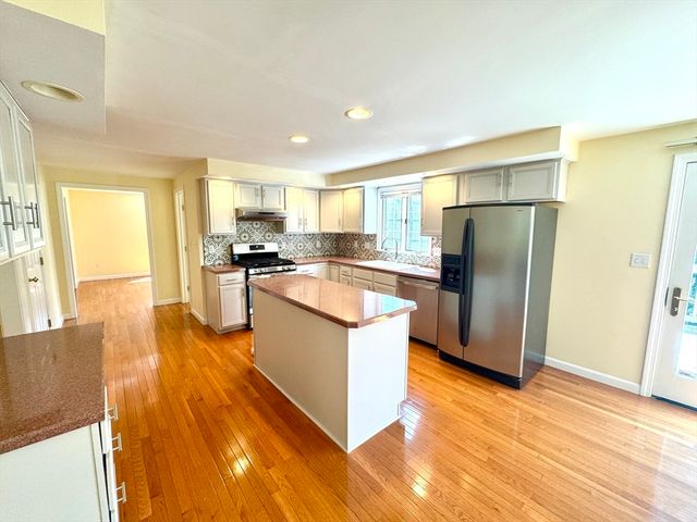 322 Lowell Street, Lexington, MA 02420