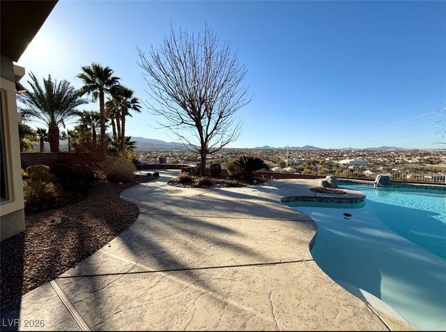 2266 Driftwood Tide Avenue, Henderson, NV 89052