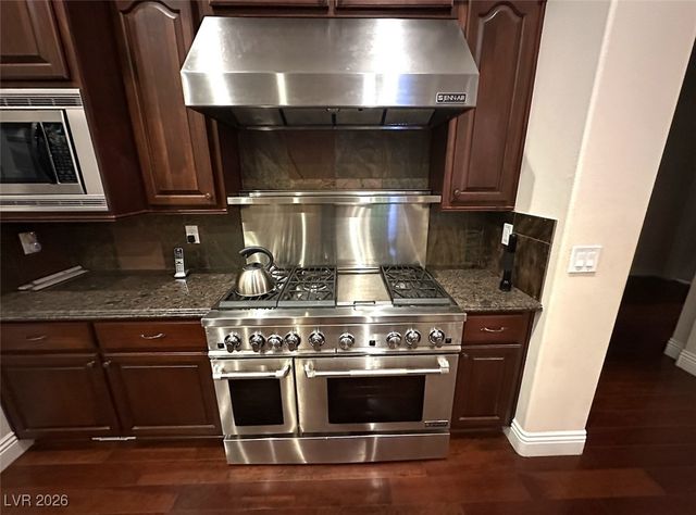 2266 Driftwood Tide Avenue, Henderson, NV 89052