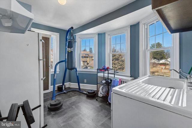 42 BROOKLINE BLVD, Havertown, PA 19083