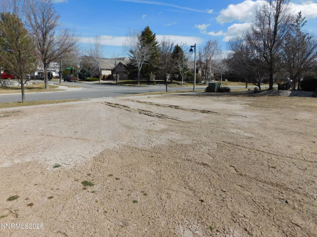 Image 4 of property listing at 7381 Silver King Drive, Sparks, NV 89436