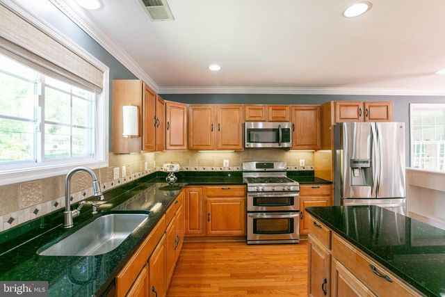5722 LARPIN LN, Alexandria, VA 22310