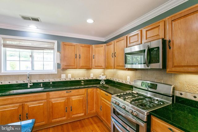 5722 LARPIN LN, Alexandria, VA 22310