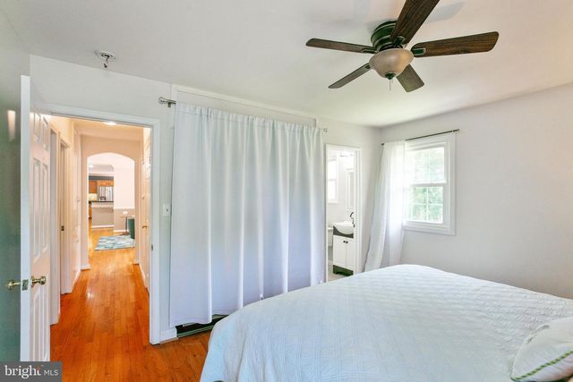 5722 LARPIN LN, Alexandria, VA 22310