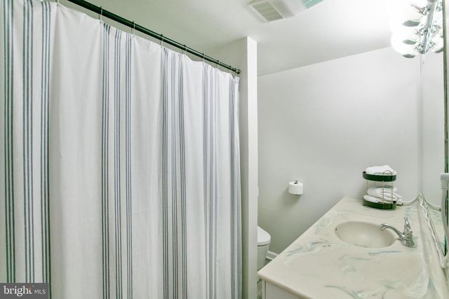 5722 LARPIN LN, Alexandria, VA 22310