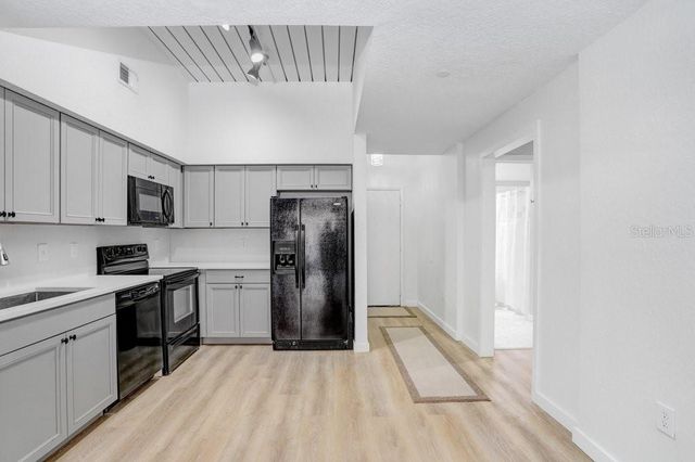 2440 W HORATIO STREET 1012, Tampa, FL 33609