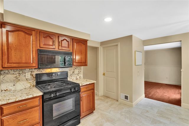 4130 Verner Ct, Murrysville, PA 15668