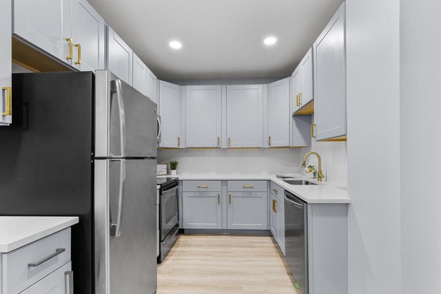 500 S Warren Avenue, Columbus, OH 43204