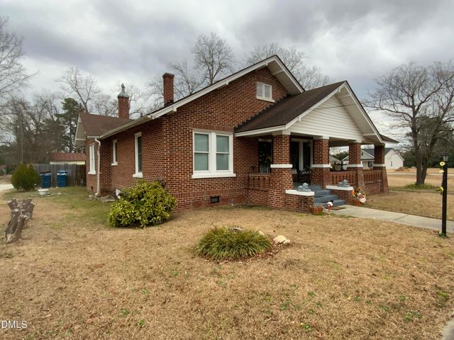304 W Harnett Street, Dunn, NC 28334