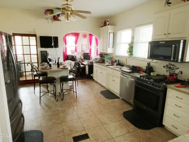 304 W Harnett Street, Dunn, NC 28334