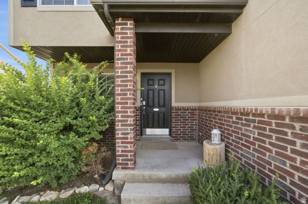 173 W COOPER AVE, Saratoga Springs, UT 84045 — photo 2