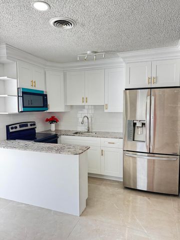 1840 NW 1st Way, Pompano Beach, FL 33060