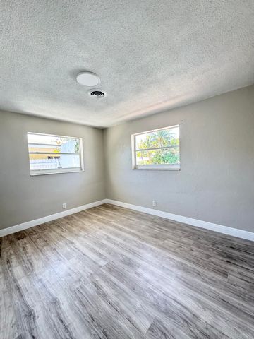 1840 NW 1st Way, Pompano Beach, FL 33060